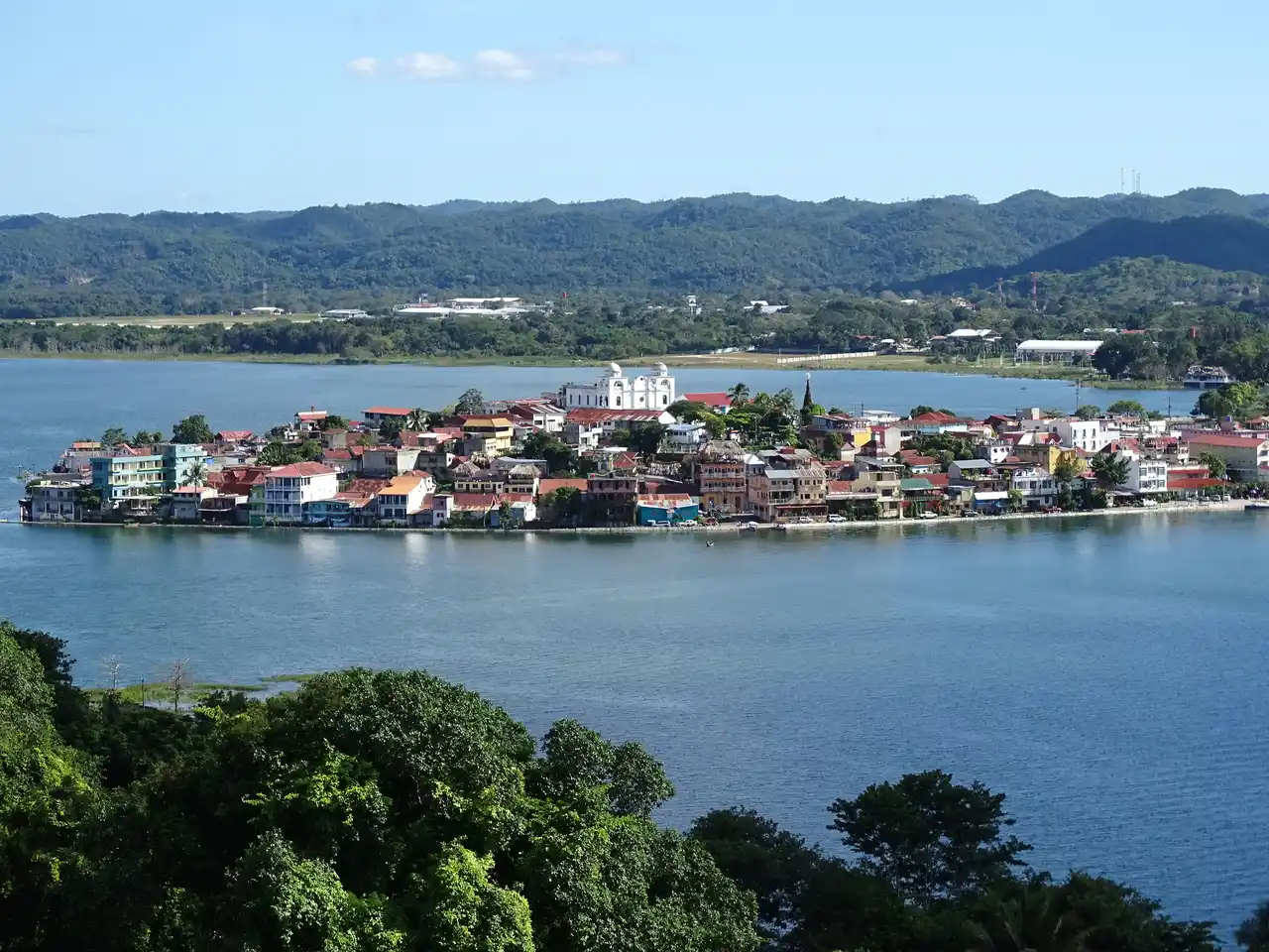 Flores, Peten