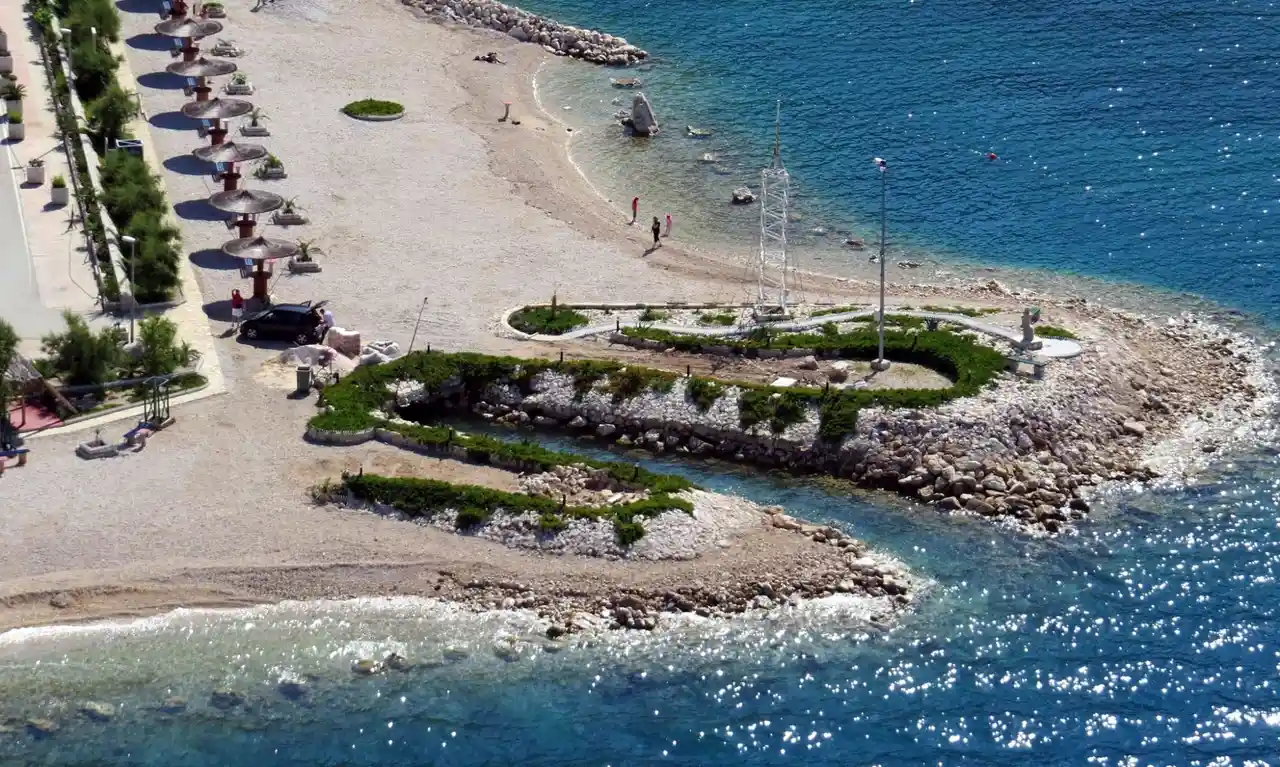 Znjan Beach