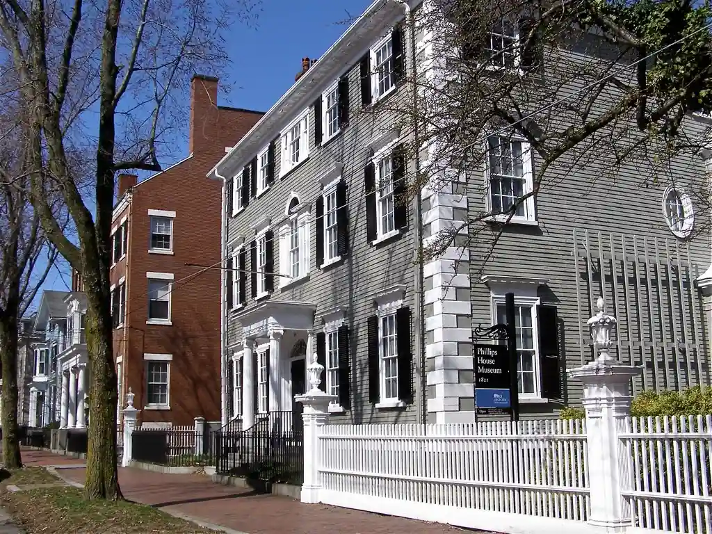 Phillips House Museum