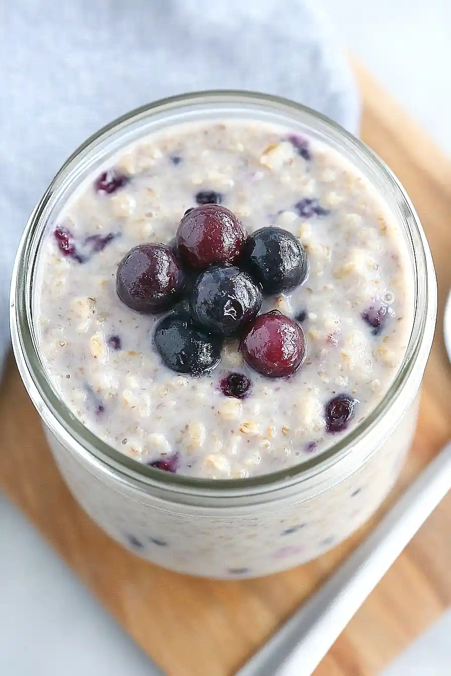 overnight huckleberry oatmeal