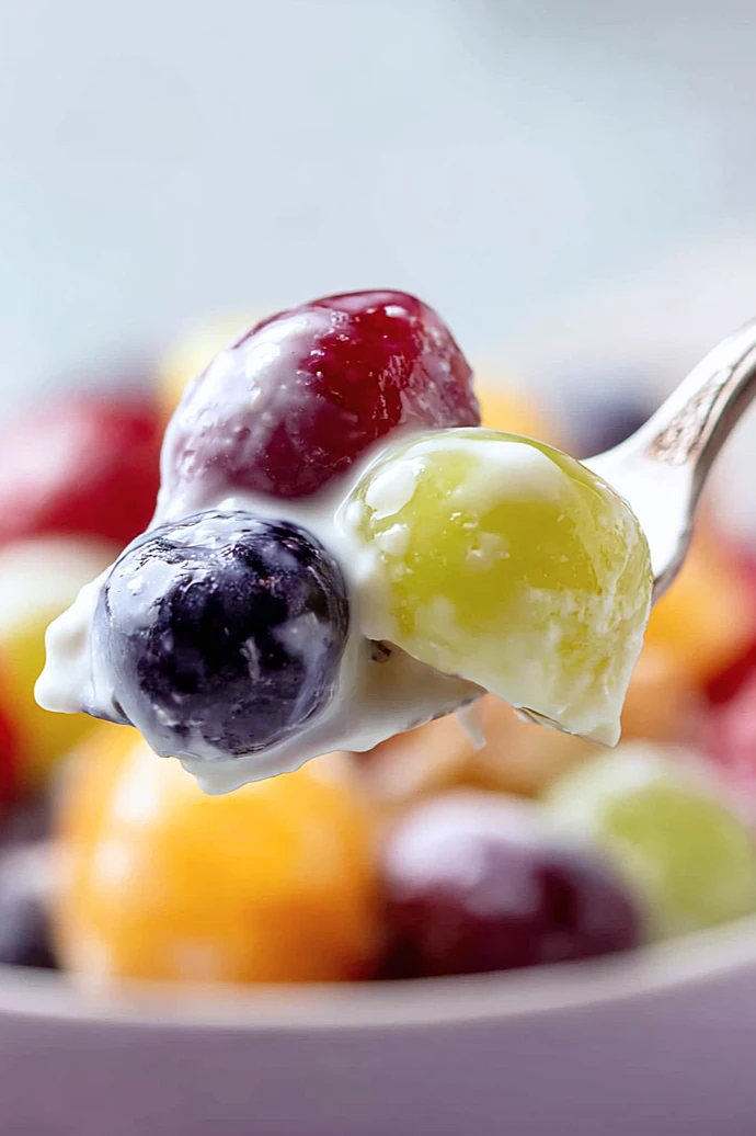 fruit salad with yogurt