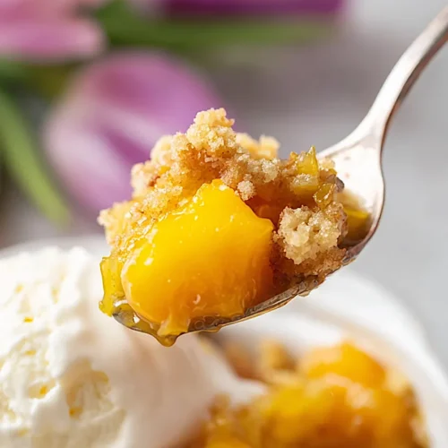 slow cooker peach cobbler